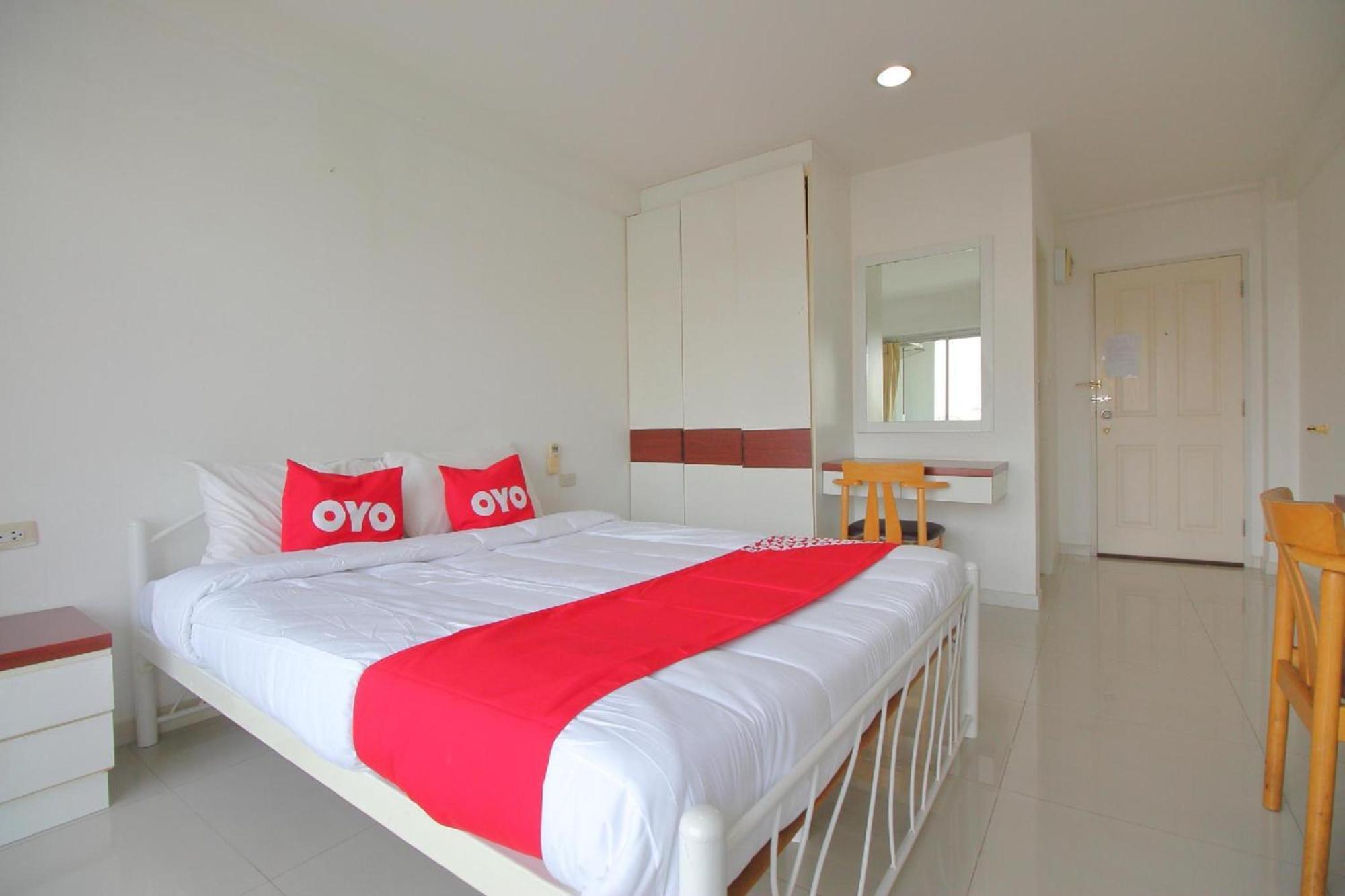 Super Oyo 498 Ladawan Villa Bangkok Ngoại thất bức ảnh
