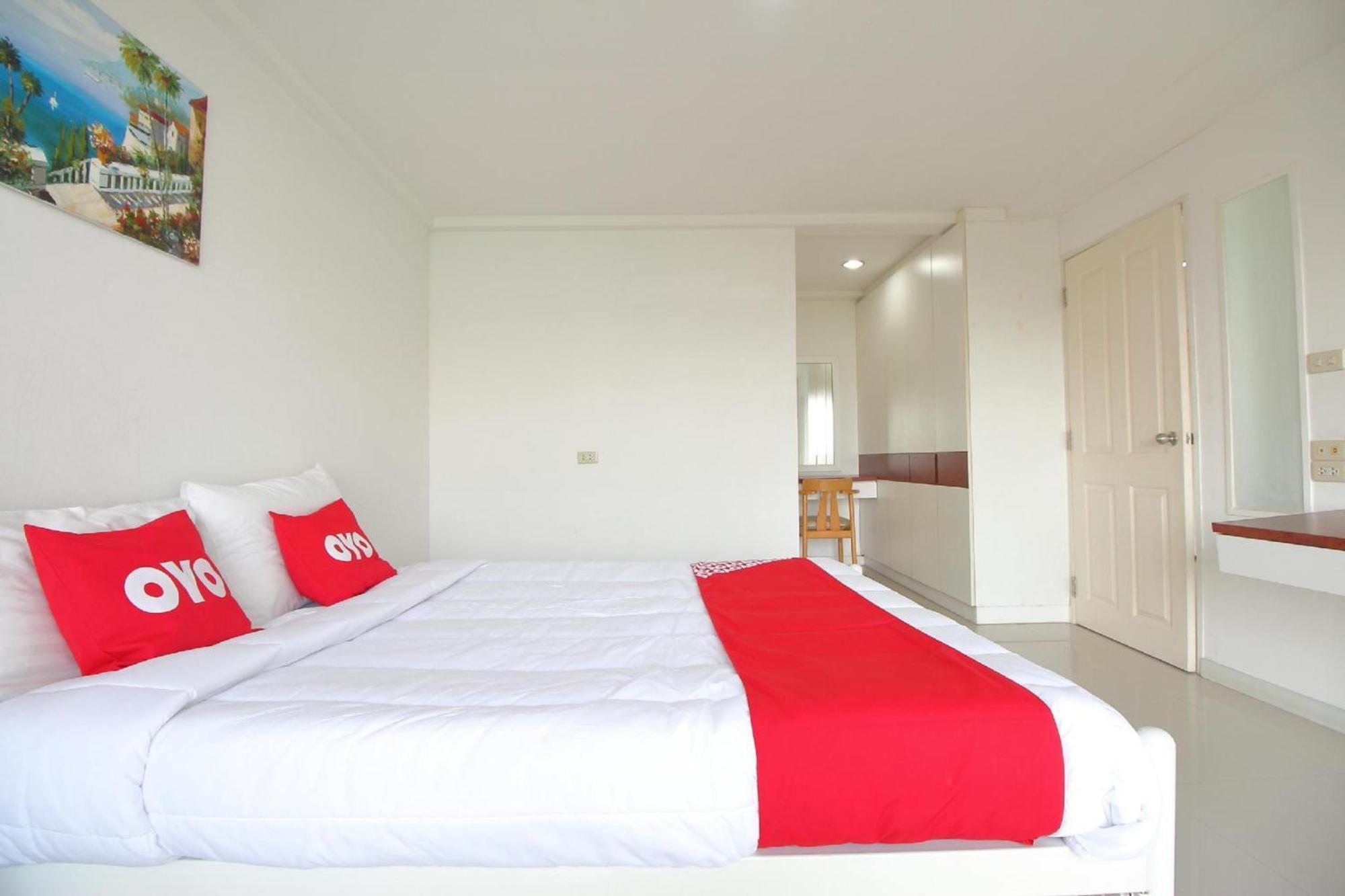 Super Oyo 498 Ladawan Villa Bangkok Ngoại thất bức ảnh
