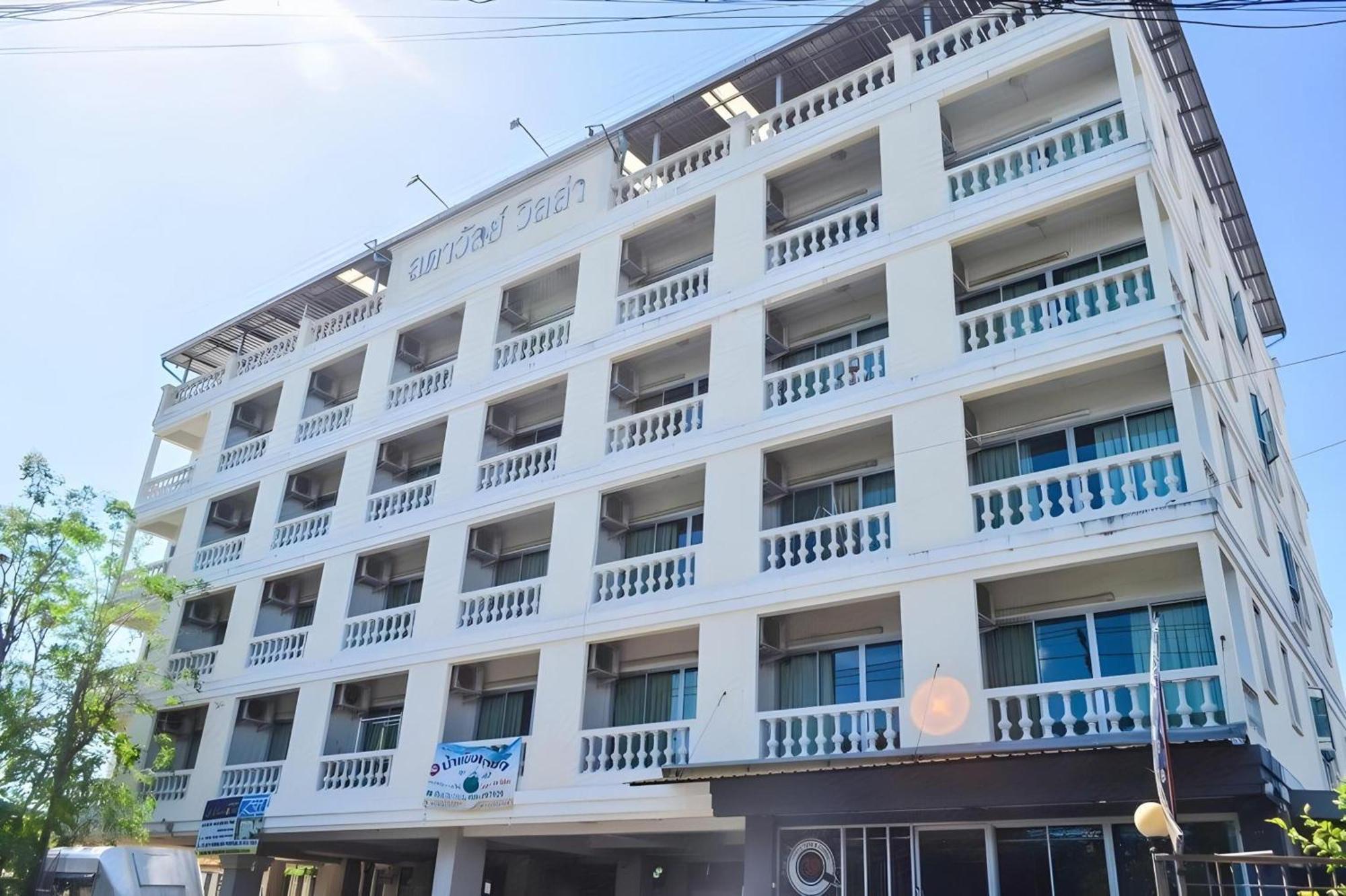 Super Oyo 498 Ladawan Villa Bangkok Ngoại thất bức ảnh